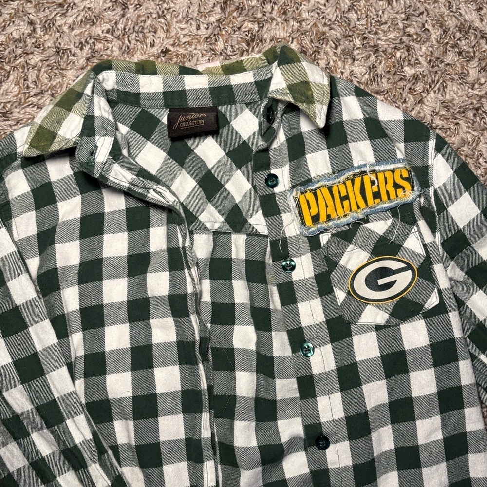 Green Bay Packers Plaid Button-Up Shirt - Women - Picture 5 of 5